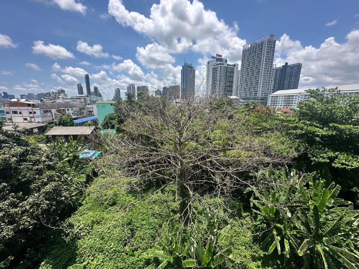 Chill Near Icon Siam Apartment Bangkok